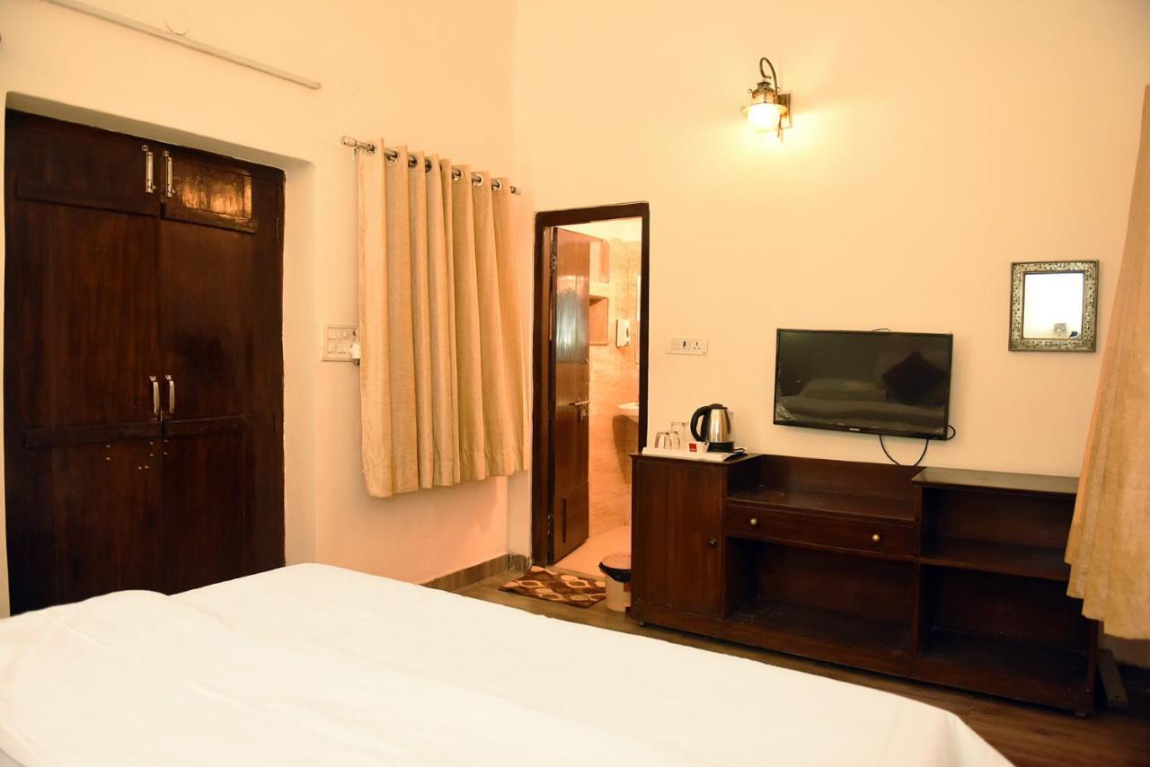 Patnimal Guesthouse Haridwār Extérieur photo