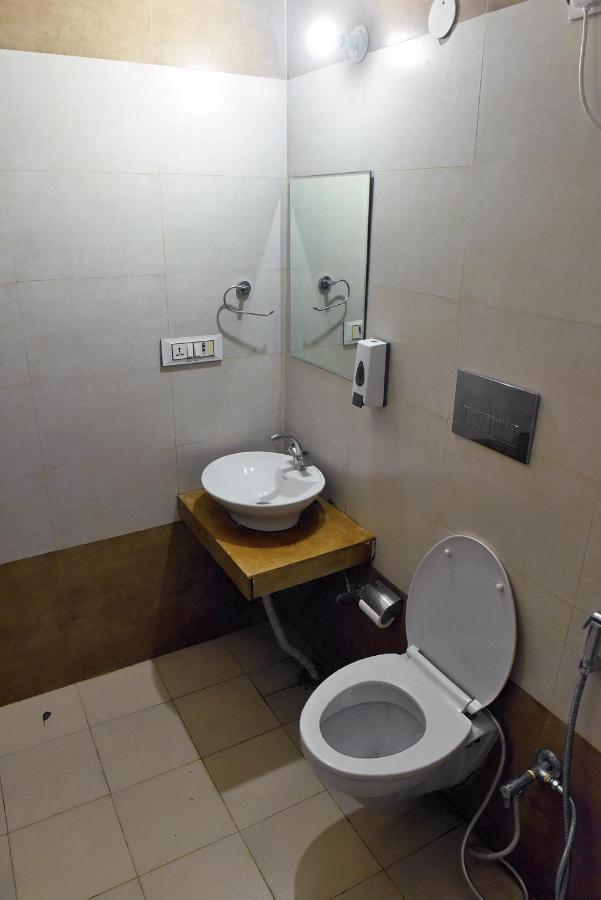 Patnimal Guesthouse Haridwār Extérieur photo