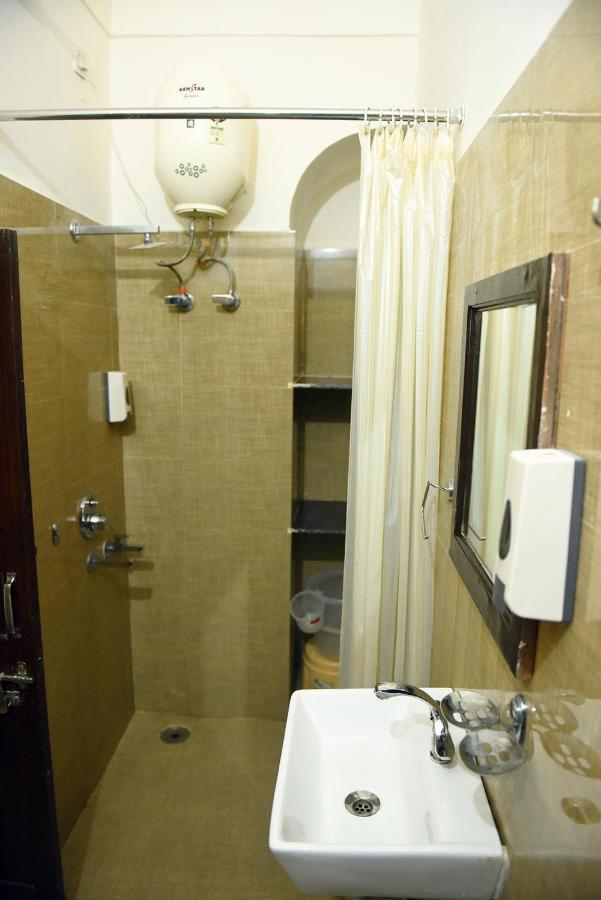 Patnimal Guesthouse Haridwār Extérieur photo